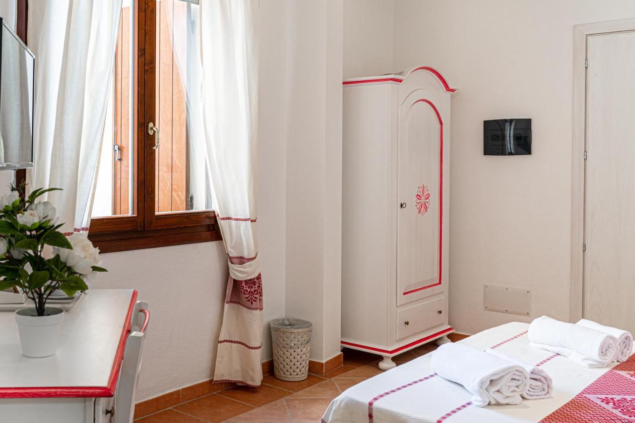 Hotel Trinita Dei Corsari Torre dei Corsari Kültér fotó